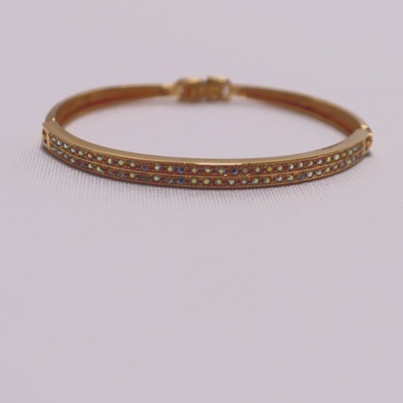 Premier Design Golden Opalescent Small Stone Bracelet - Picture 3 of 7